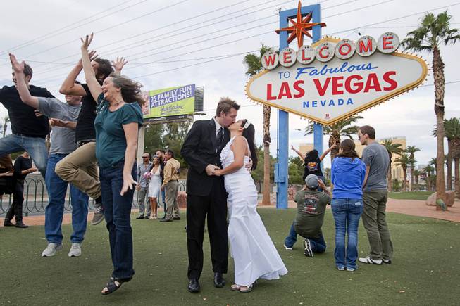 12-12-12 Weddings in Las Vegas