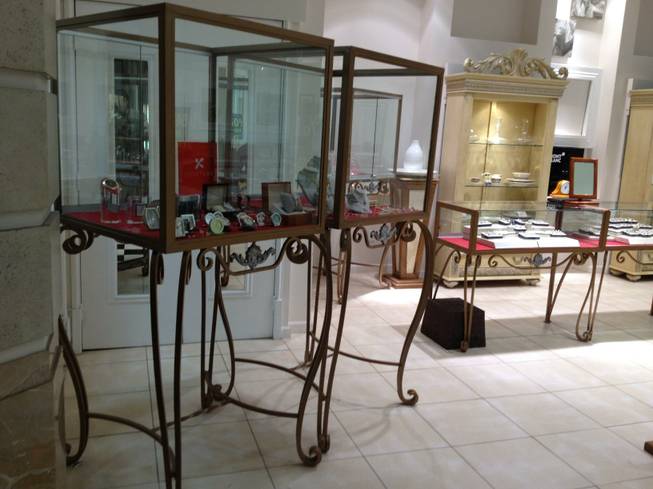 Da Vinci Jewelry is located at the Grand Canal Shoppes in the Venetian.