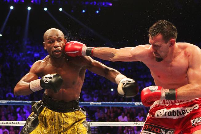 Mayweather Defeats Guerrero by Unanimous Decision