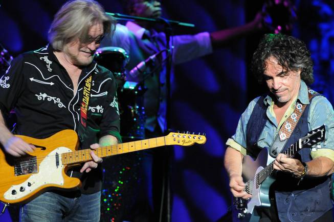 Hall & Oates at the Joint: 8/2/13