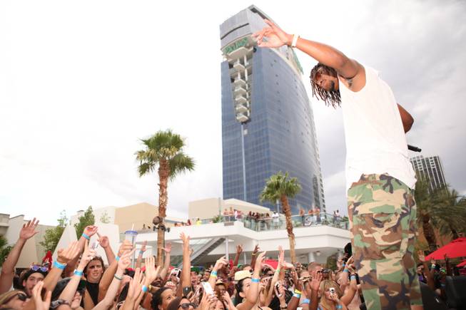 Lupe Fiasco hosts and performs at Ditch Fridays at Palms ...