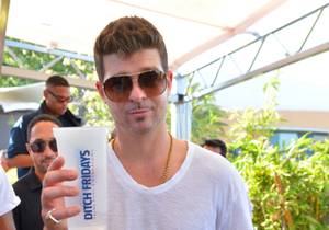 Robin Thicke at Ditch Fridays