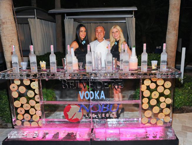 “A Night of Cocktails and Canapes” with chef Nobu Matsuhisa ...