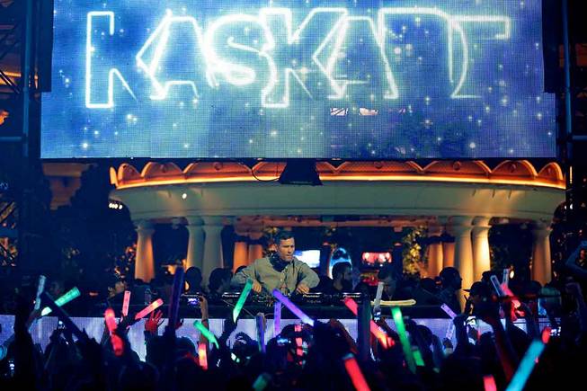DJ Kaskade debuts at XS on Friday, Oct. 11, 2013, ...