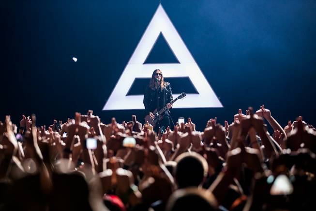 Thirty Seconds to Mars, with frontman Jared Leto, performs at ...
