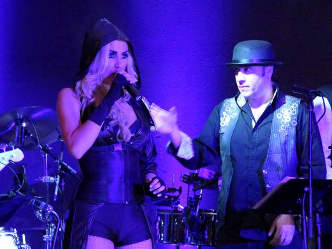 Savannah Smith and David Perrico perform during the showcase for BBR at T Spot in Tuscany Suites on Thursday, Nov. 26, 2013.