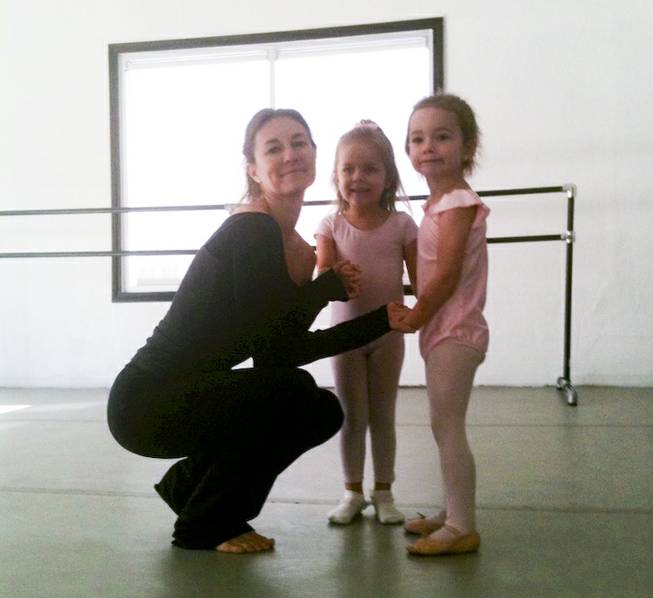 Welthy Silva with her young students at Las Vegas Ballet school.