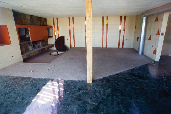 The Elvis House, 2520 Castlesands Way, sold for $50,000 at a foreclosure auction in 1974 and $435,000 in 2006.