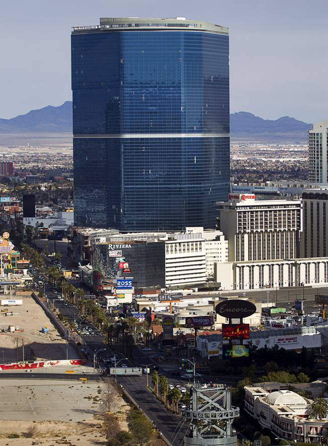 A view of the stalled Fontainebleau resort on Las Vegas Boulevard South on Dec. 30, 2014. Fontainebleau Las Vegas filed for bankruptcy protection in June 2009. Carl Icahn assumed part-ownership of the project in 2010. 