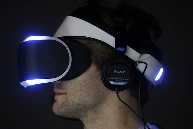 Virtual-Reality Headset