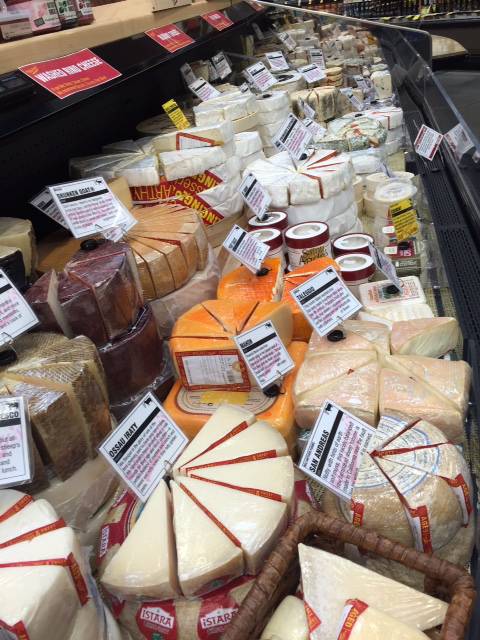 The first Murray’s Cheese shop in Nevada opened May 19 at the Smith’s Food & Drug Store at Las Vegas Boulevard and Windmill Lane.