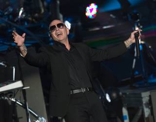 Pitbull kicks off his seven-show 
