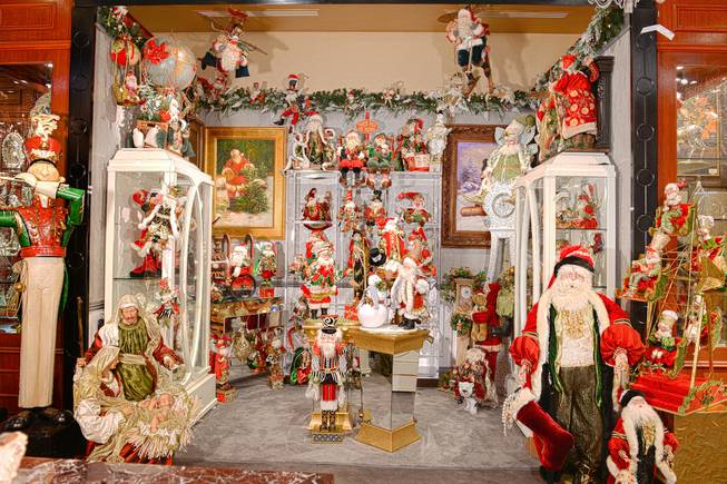 Items in the year-round Christmas Boutique in Regis Galerie at ...