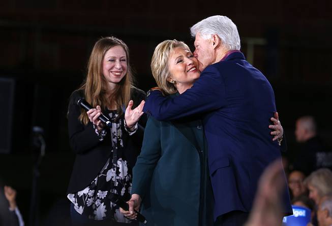 Hillary Clinton Campaigns With Bill and Chelsea