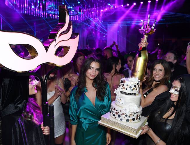 Emily Ratajkowski celebrates her 25th birthday at Intrigue Las Vegas ...