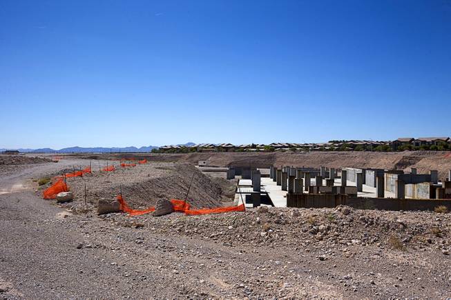 A view of the former Spanish View Tower development site on West Maule Avenue, near Durango Drive and I-215, is shown Thursday, June 16, 2016.