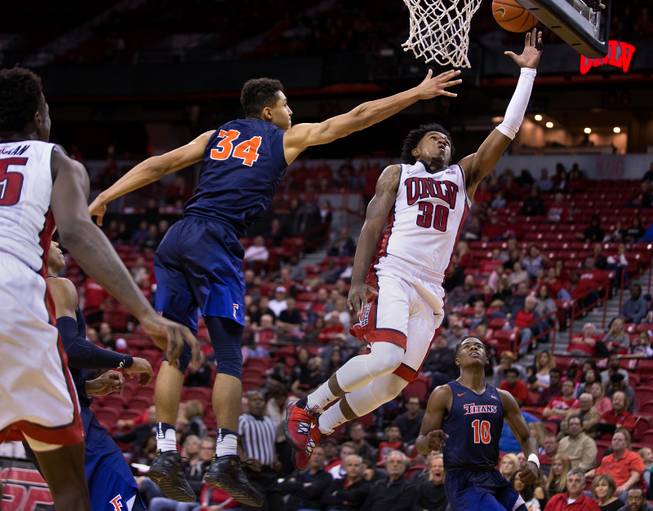 UNLV Edges Out Cal State Fullerton