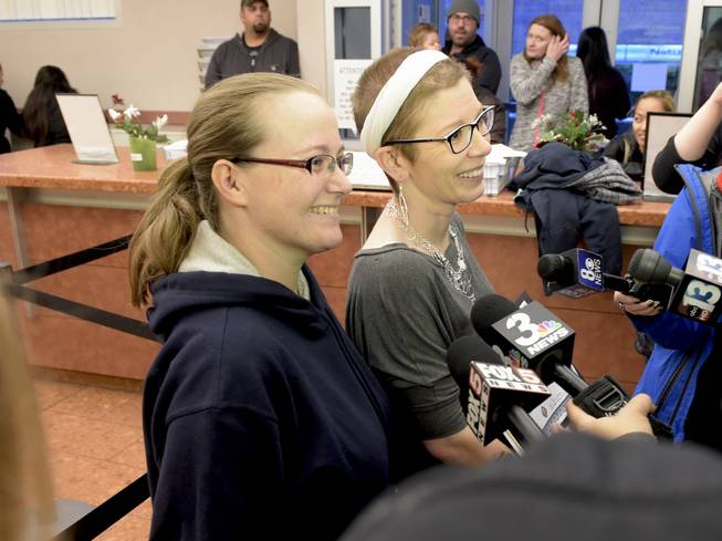10,000 Same-sex Marriage License Issued