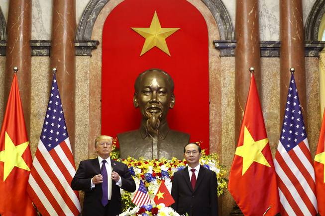 Trump Hanoi 111217