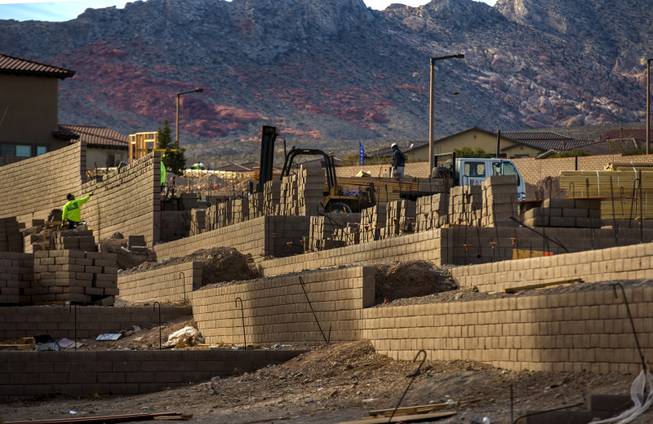 Housing construction continues in the Far Hills area within the Las Vegas region on Wednesday, Jan. 3, 2018.