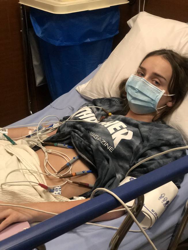 Kaydriana Asher, 16 years old, posted this image to Twitter on Jun. 29, 2020 showing herself hospitalized due to COVID-19.  Asher was the first COVID-19 patient at St. Rose Dominican Hospital Siena Campus in Henderson. (Courtesy of Kaydriana Asher via Twitter @kaydeegrace132). 