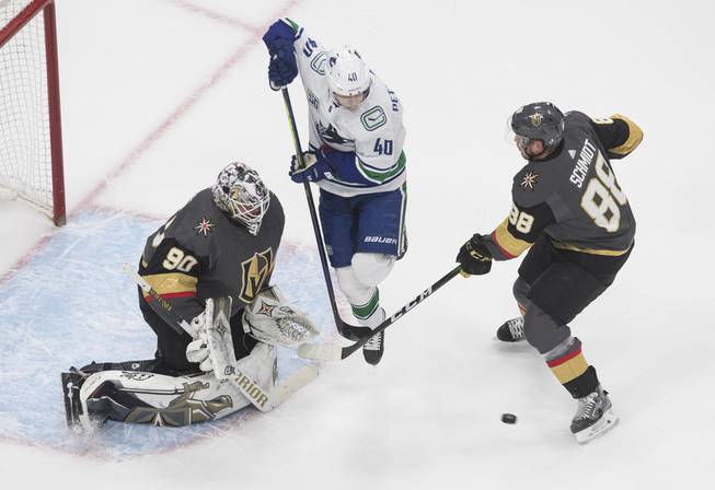 Golden Knights Fall 5-2 Vancouver Canucks