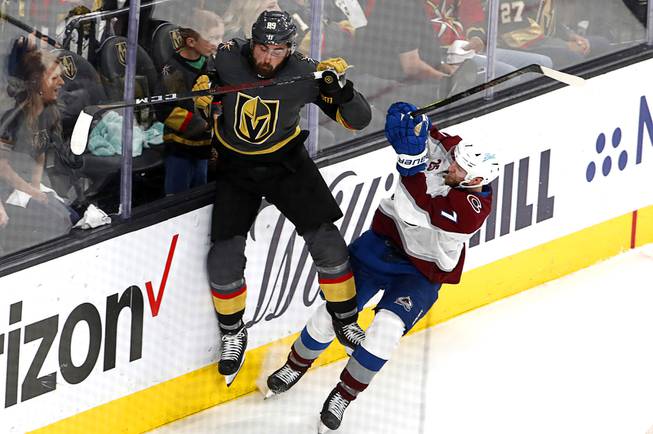Golden Knights Beat Avalanche, 5-1, in Game 4
