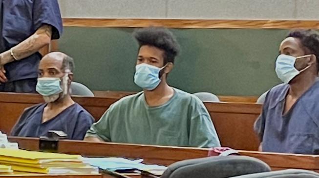 Albertt Monterio Jr., center, the suspect in the slaying of Las Vegas resident Destiny Jackson in September 2021, appears in Las Vegas Justice Court on Wednesday, Jan. 12, 2022.