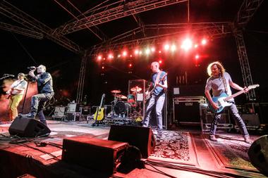 As part of that touring, the Gin Blossoms made a stopover Saturday at the Backyard Amphitheater at Green Valley Ranch Resort. There, to mark the 30th anniversary of the release “Miserable New Experience,” they played the album in its entirety, from first track to last, to an appreciative all-ages crowd.