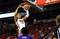 UNLV Rebels Beat High Point Panthers, 78-68