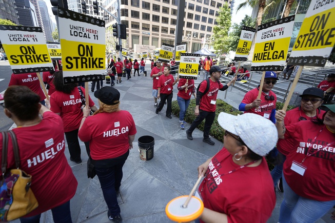 Hotel workers on strike LA