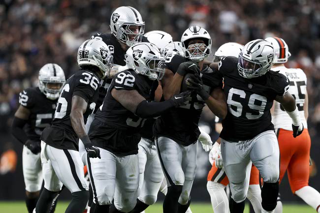 Raiders vs Browns