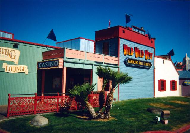 Days Inn & Wild Wild West Gambling Hall