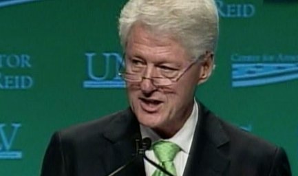 Clinton visits UNLV