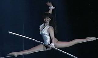 Former star returns to high wire