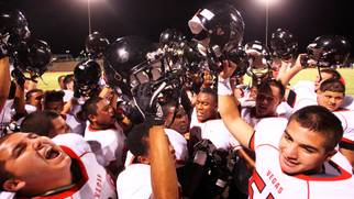 Las Vegas defeats Centennial, 24-21