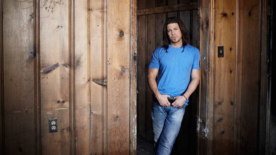 Behind the Scenes of \'Let Me Go\' by Christian Kane