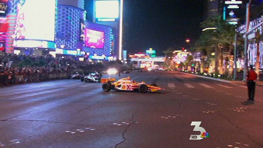 IndyCar drivers take to the Strip