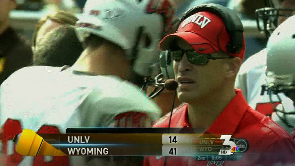 UNLV falls to Wyoming, 41-14