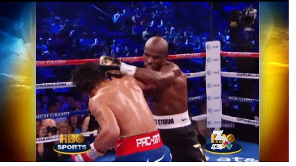 Pacquiao loses controversial decision