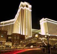 Las Vegas Sands Corp. posted a fourth-quarter loss of $299 million, after reporting a profit in the same period a year earlier, as the casino and resort operator saw its ...