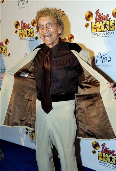 The blue carpet for the <em>Viva Elvis</em> world premiere at ...