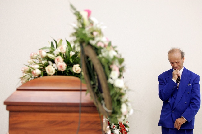 Zyber Selimaj stands next to his wife's coffin during the memorial service for Deshira Selimaj at the Islamic Society of Nevada in Las Vegas Thursday, Feburary 28, 2008. Deshira Selimaj was shot and killed by a Henderson police officer at the scene of a traffic stop near Coronado High School in Henderson.