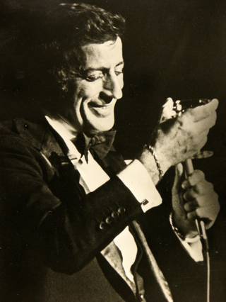 Tony Bennett toasts on stage during a Nov. 1979 performance at the Sahara. 