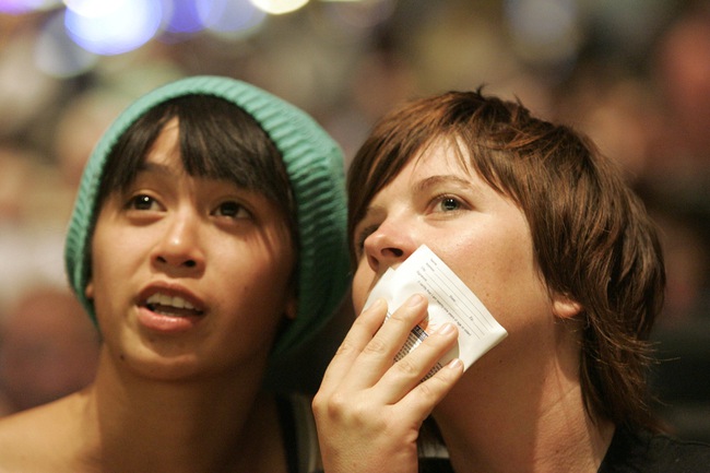 Voo and Wilson watch the race, on which Jones had three winning tickets. 