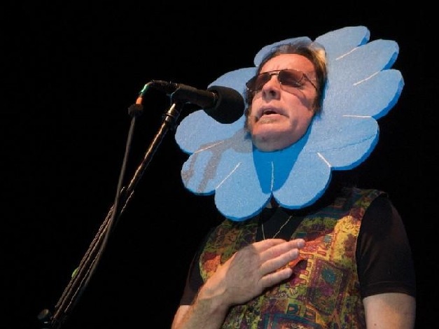 Todd Rundgren performs 