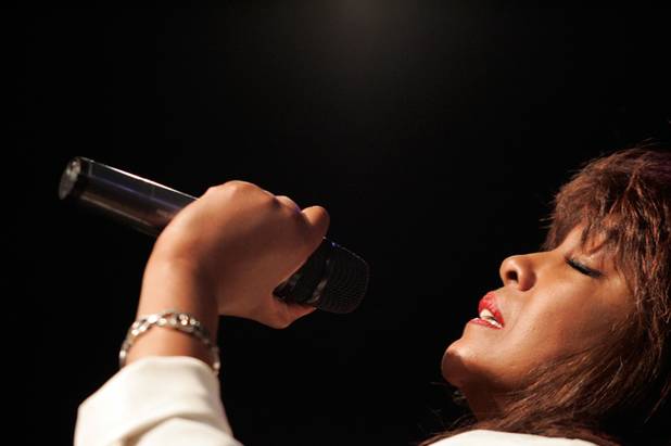 Mary Wilson, co-founder of The Supremes, rehearses for a September 2008 appearance on the Dennis Bono Show at Sam's Town.