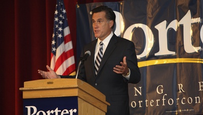 Romney campaigns for Porter, McCain in Boulder City