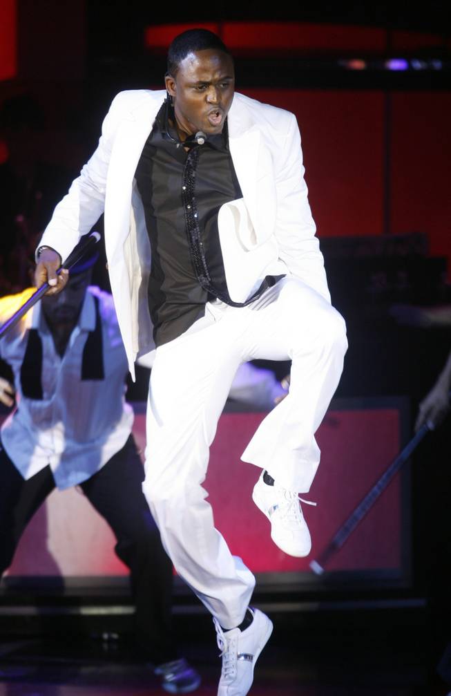 Wayne Brady kicks up his heels as he enters his second year as a Vegas headliner at the Venetian and finishes a countrywide tour promoting his new CD, "A Long Time Coming."
