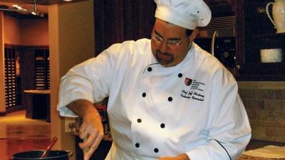 Chef prepares holiday treats for diabetics
